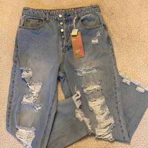 Vanilla Star 90’s Boyfriend Jeans size 11 w30 super high rise / distressed denim